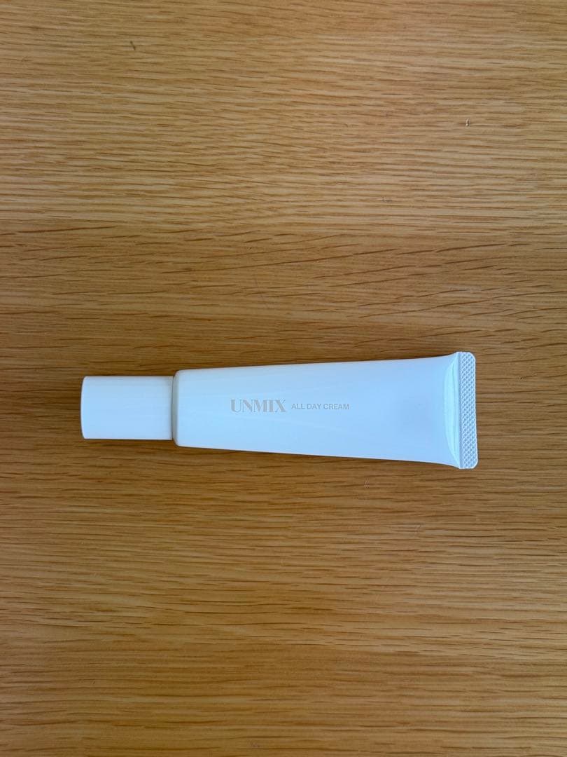 UNMIX オールデイクリーム 、チークブラシのセット