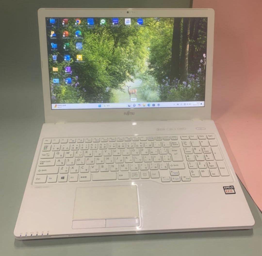 富士通 Windows11 ノートパソコン 極美品爆速SSD E2 9世代