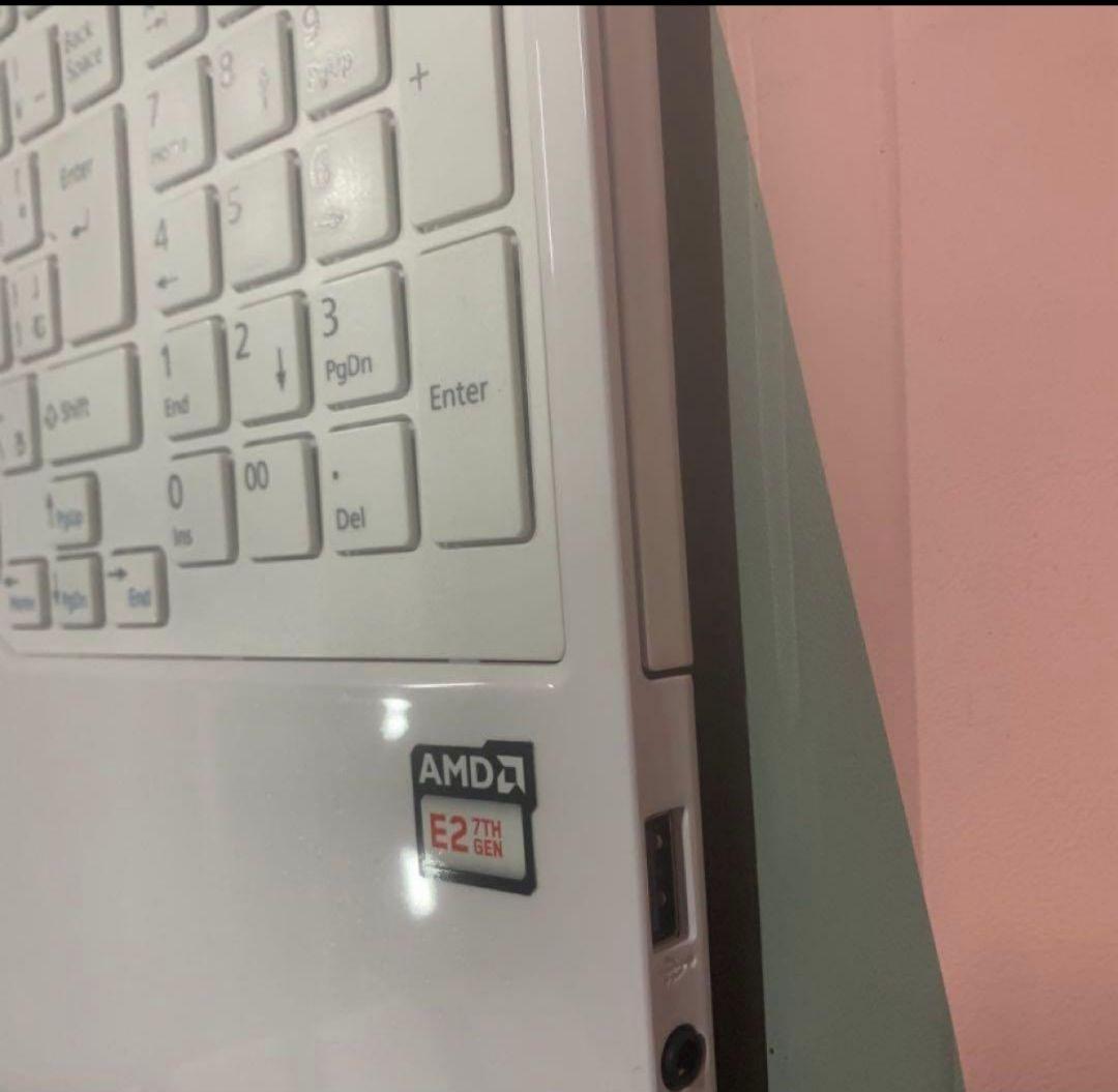 富士通 Windows11 ノートパソコン 極美品爆速SSD E2 9世代