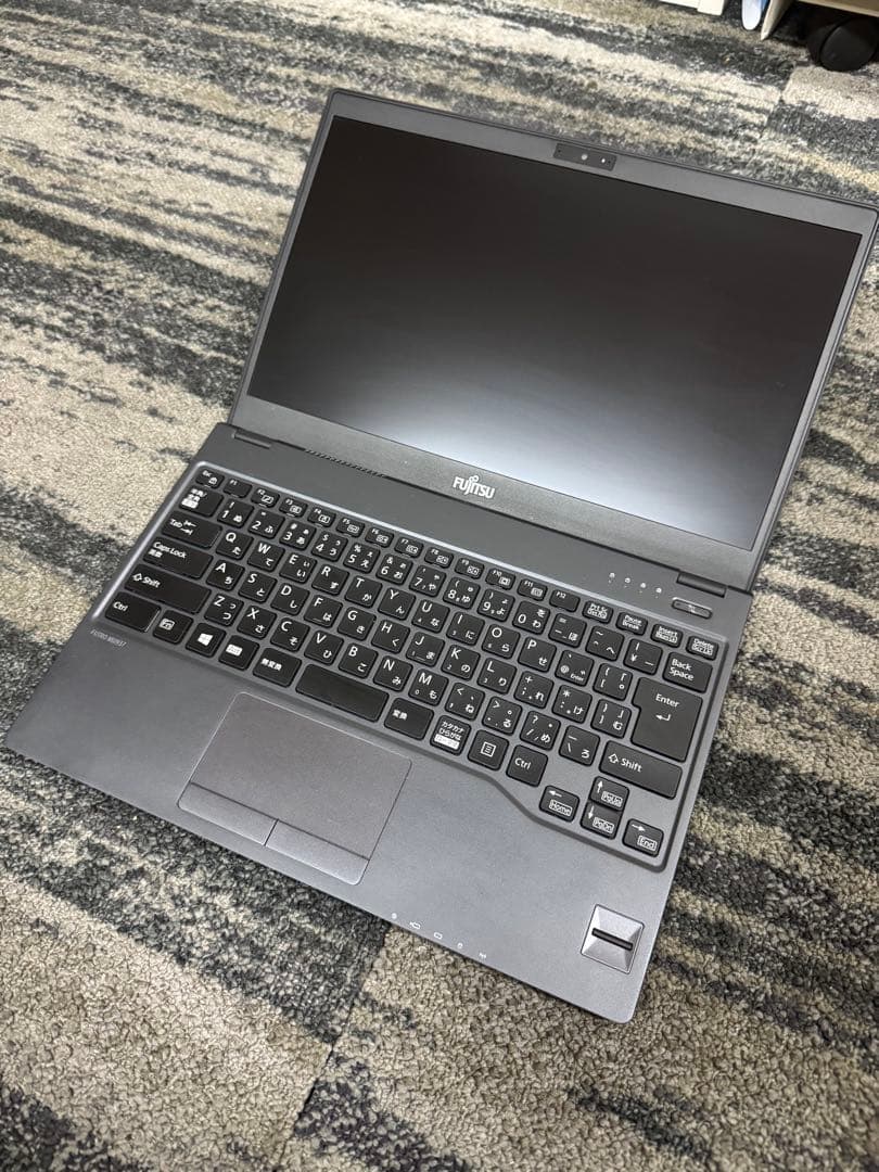 薄型ノート⭐︎メモリ8GB⭐︎SSD128GB⭐︎指紋認証・Win11☆