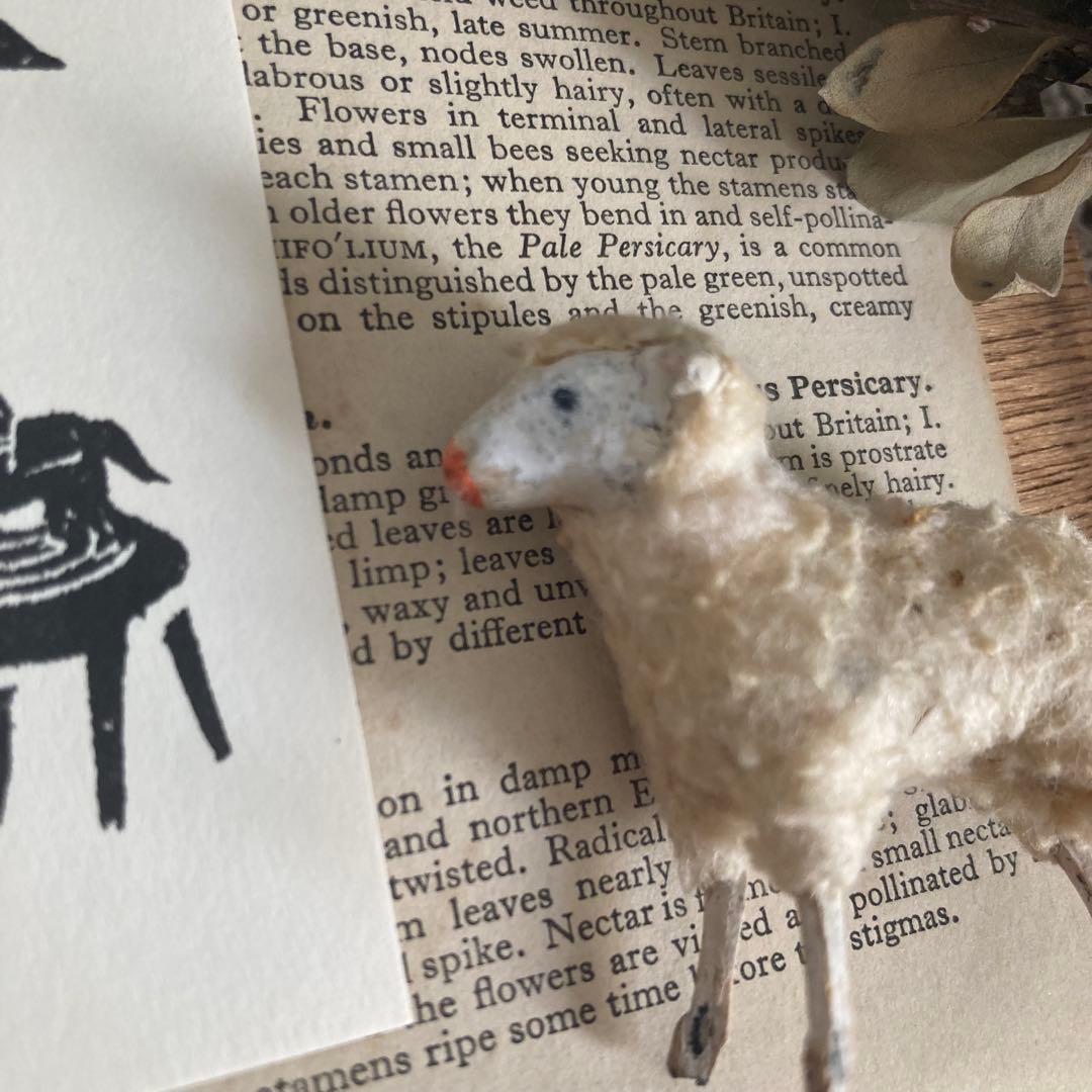 【希少】ドイツアンティーク　儚げな羊さん　A