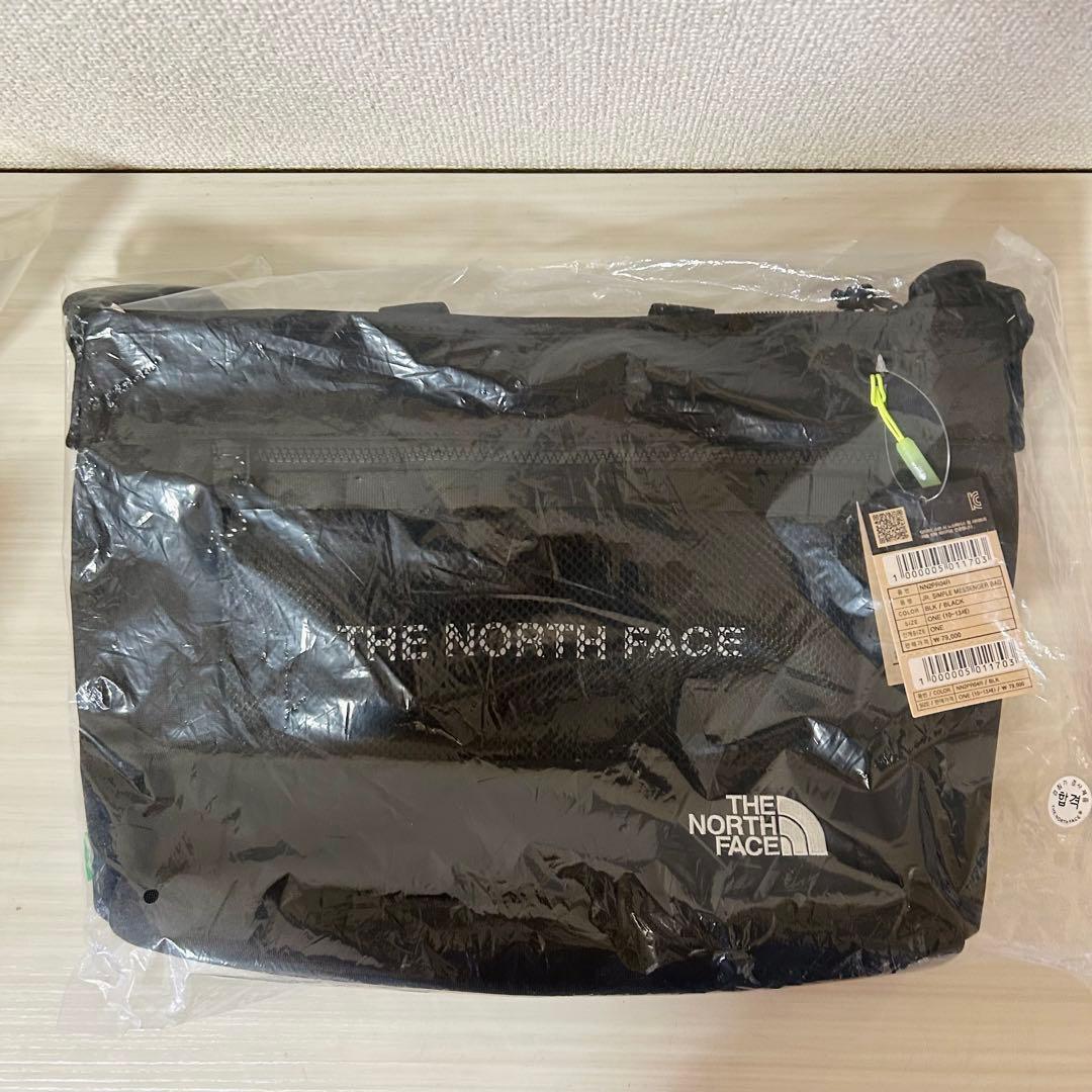 新品　ノースフェイス　シンプルメッセンジャーバッグ