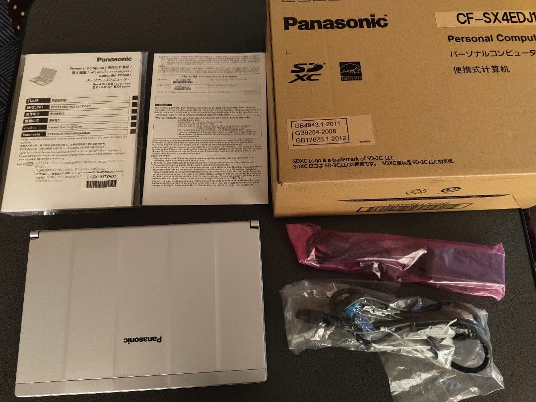 希少＆使用時間極少　Let'snote CF-SX4 アジアモデル US配列