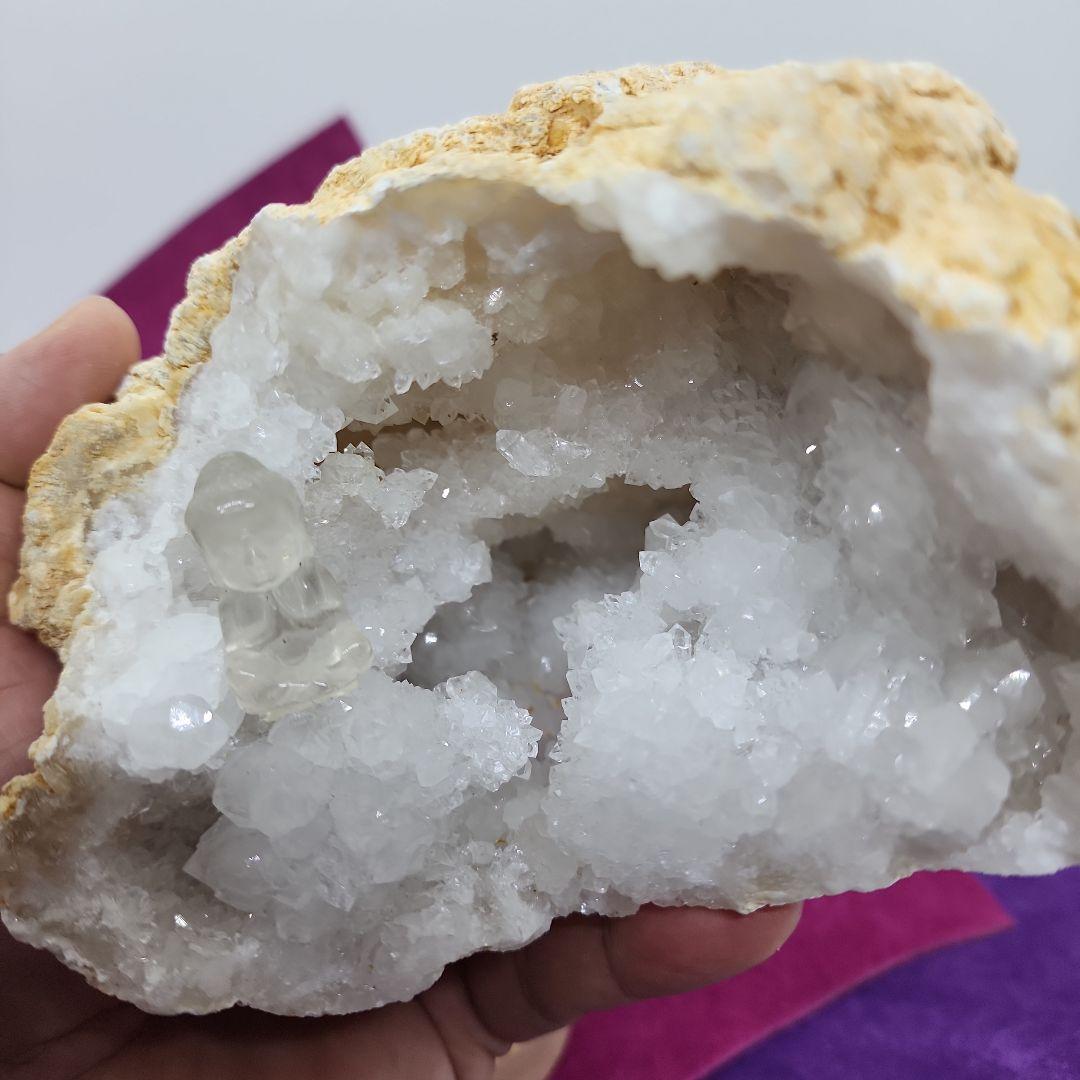 水晶ジオード ミニ大仏様付 ライト付