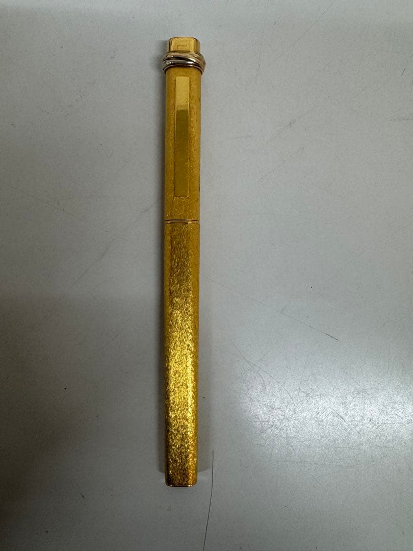 Cartierヴィンテージ　トリニティ　ロゴ入り　キャップ式　ボールペン