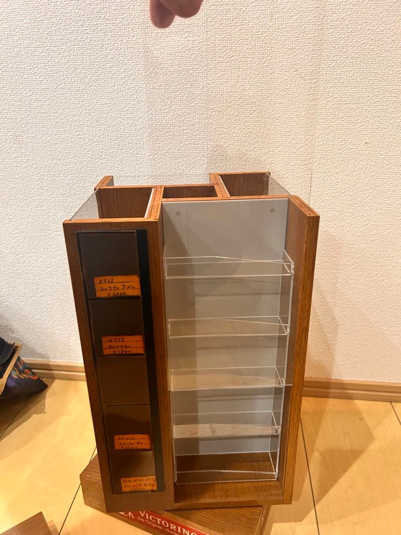 レア　非売品　Victorinox 木製ディスプレイケース　　ビクトリノックス
