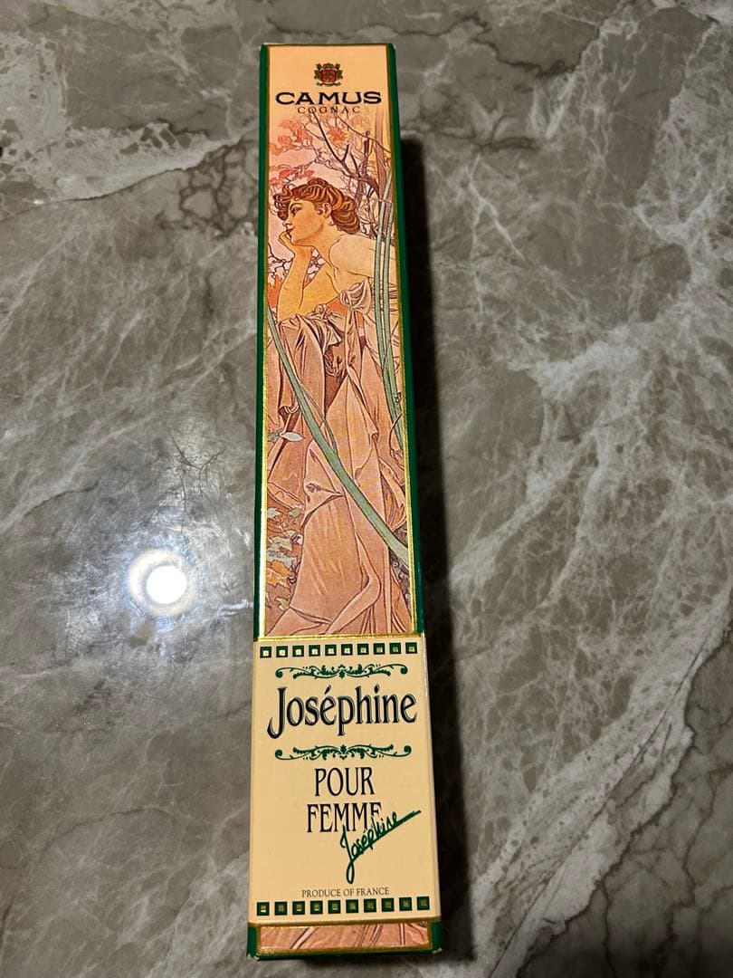 未開封・箱付きCAMUSジョセフィーヌ プールファム コニャック 350ml