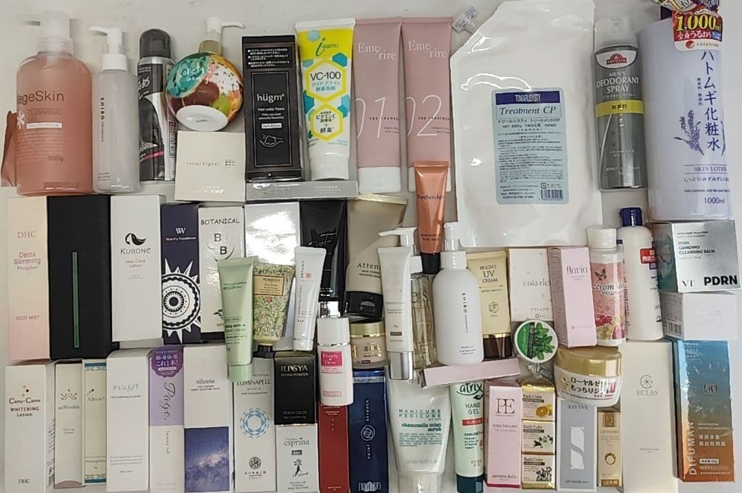 新品未使用　化粧品など大量まとめ売り（基礎化粧 スキンケアヘアケアコスメその他）