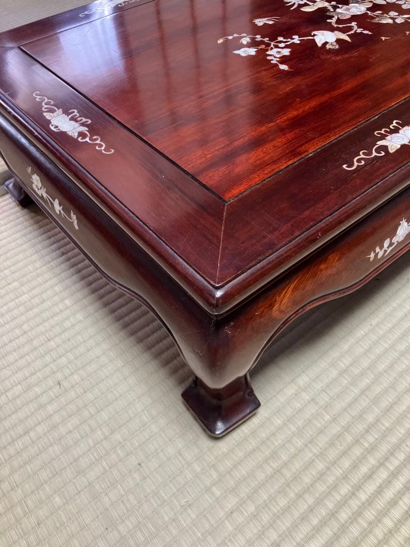 螺鈿テーブル　木製座卓 貝殻細工 花模様