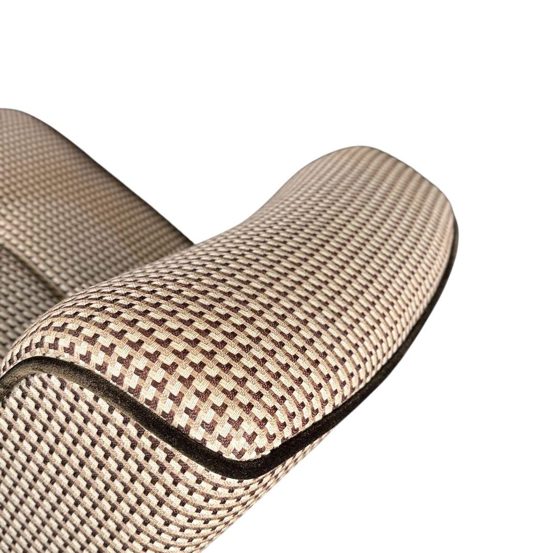 HR788 カリモク60 復刻プレート　総柄　1Pソファ　ベルベット