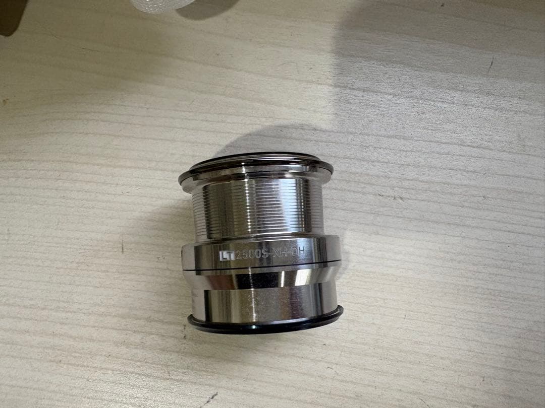 ★☆ダイワ 18イグジスト　LT2500S XH DH スプール 超美品