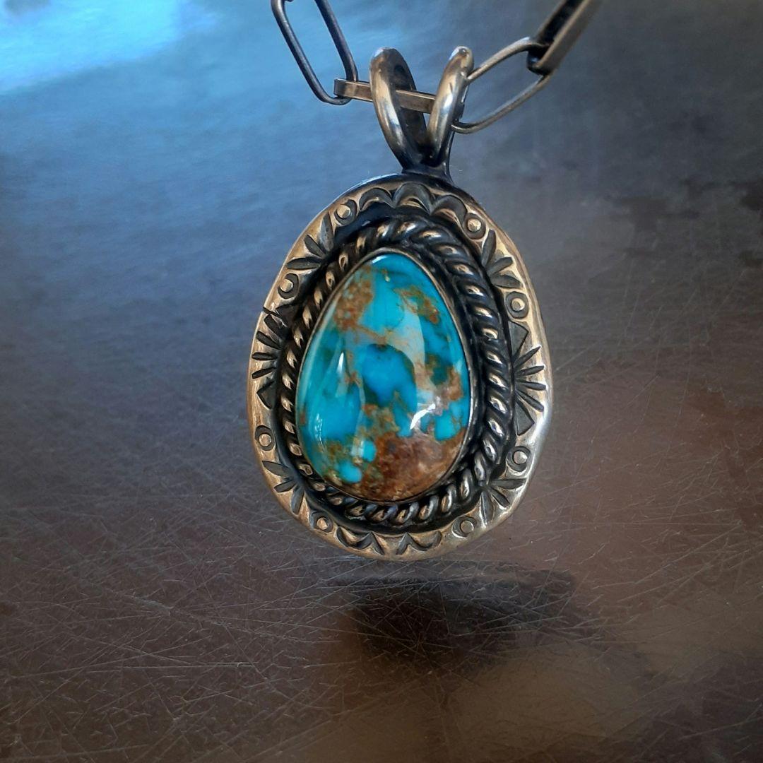 ハイグレード【キャンデラリア】レッドウェブ ペンダントトップ navajo