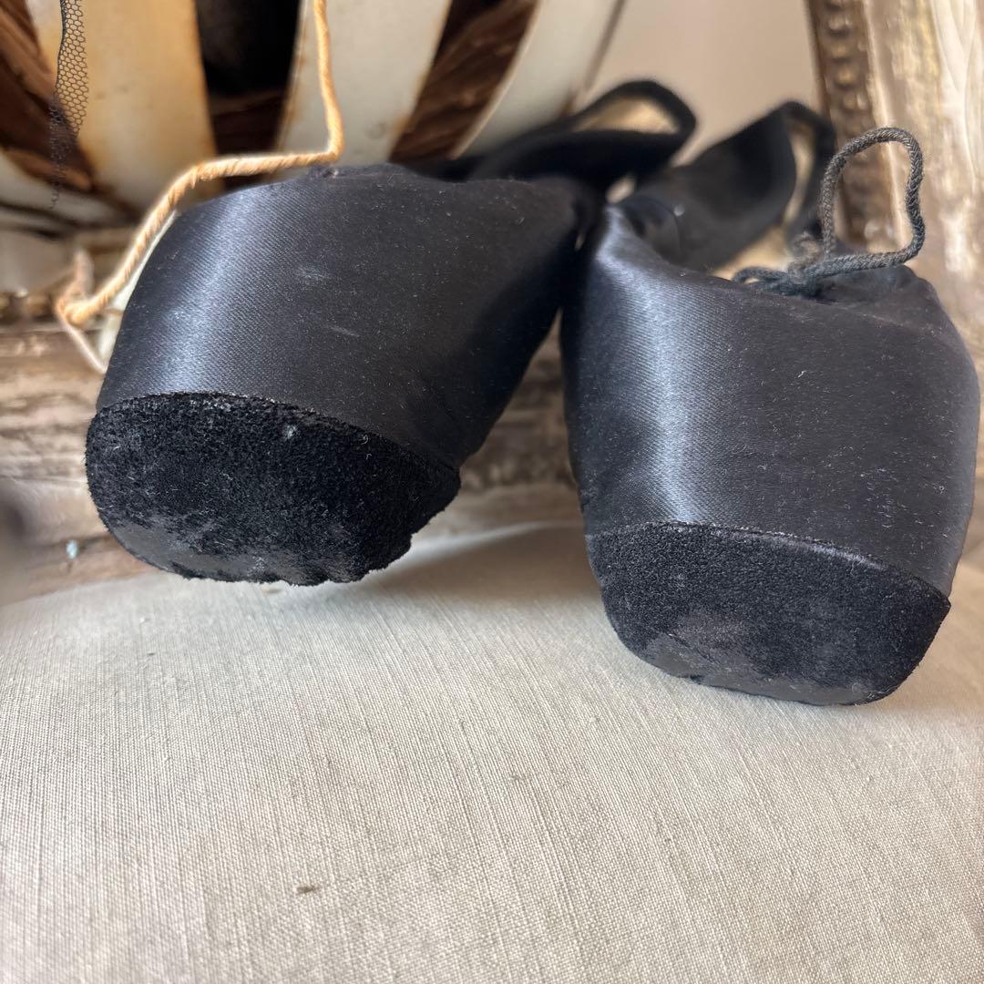 アンティーク雑貨 French Vintage Noir Ballet Slippers