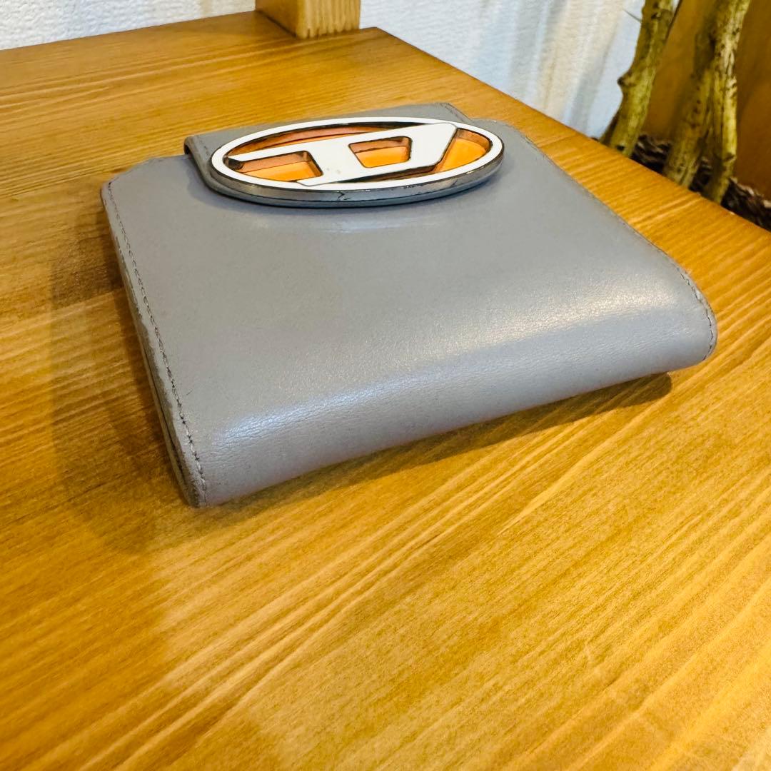 DIESEL ディーゼル 二つ折り財布 グレー バックル