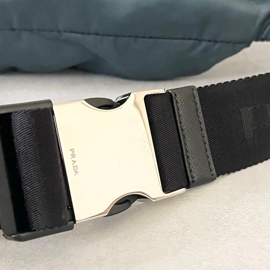 【美品/近年モデル】PRADA ウエストバッグ　ウエストロゴ　サフィアーノレザー