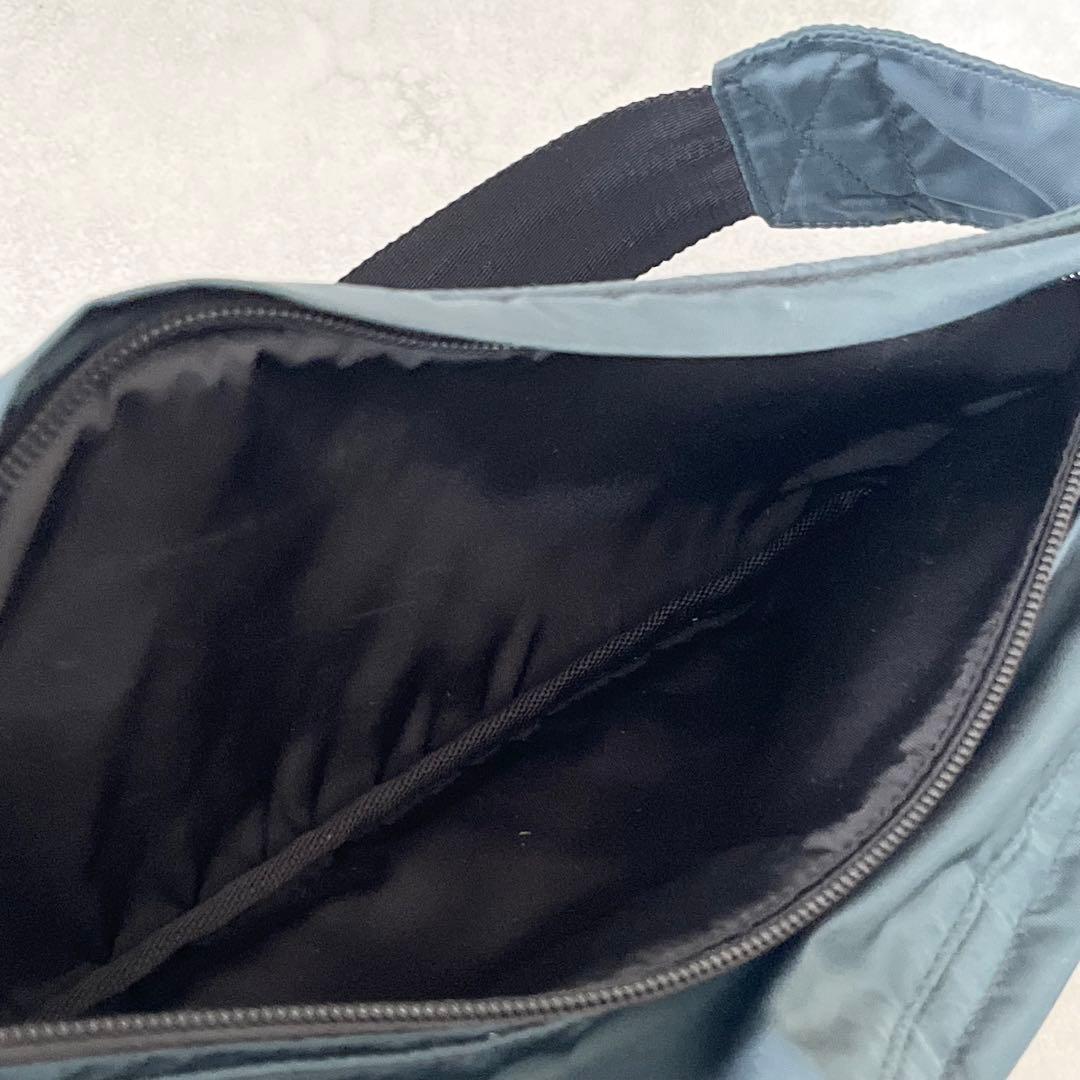 【美品/近年モデル】PRADA ウエストバッグ　ウエストロゴ　サフィアーノレザー