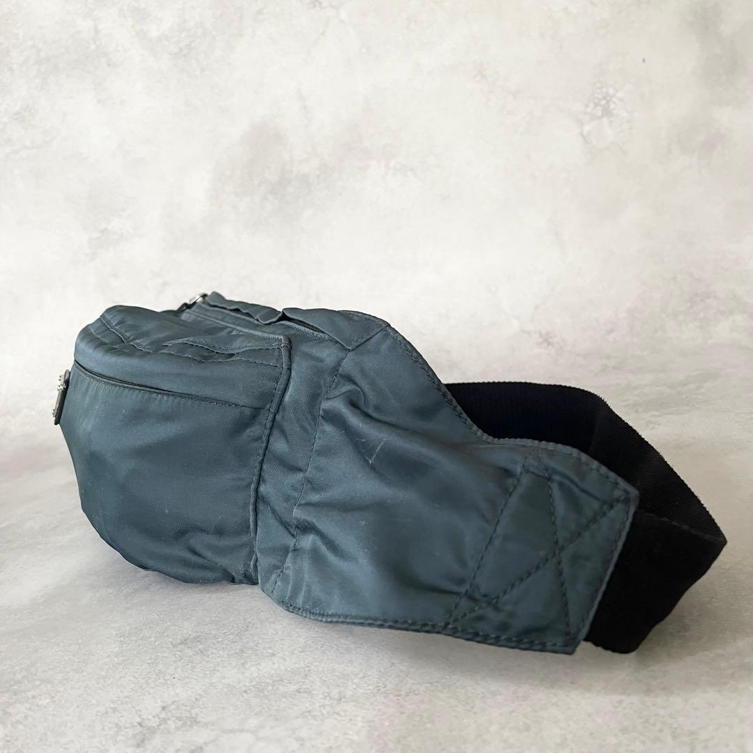 【美品/近年モデル】PRADA ウエストバッグ　ウエストロゴ　サフィアーノレザー