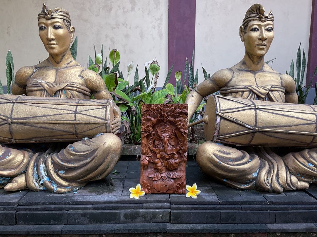 【新入荷］ガネーシャ像(夢をかなえる神様)Hiクオリティ木彫り38.5cm