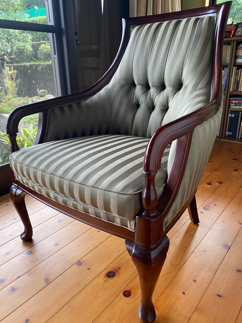 高級家具マルニのクラシックストライプ1人掛けソファ　地中海シリーズ