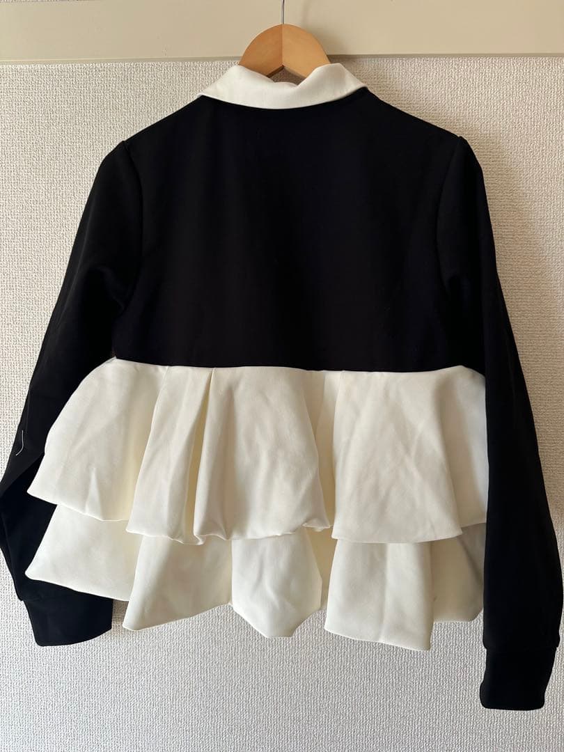 thetoé Hydra Peplum Tops