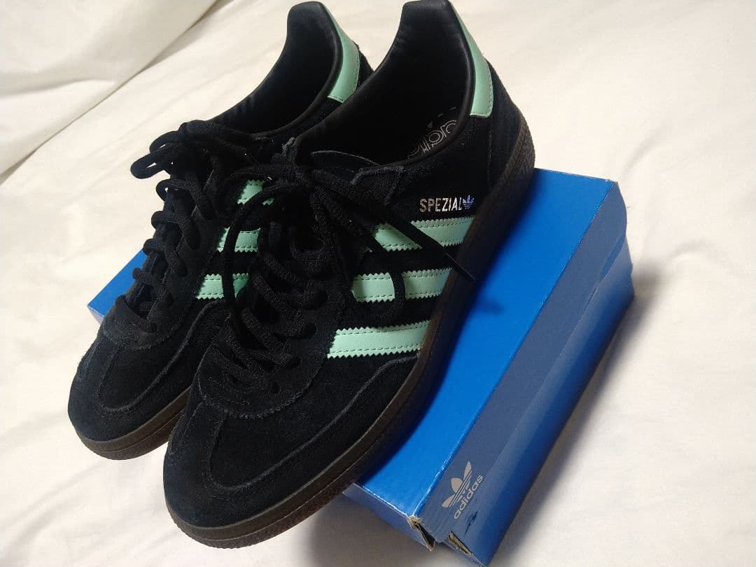 adidas　アディダス　 ハンドボール スペツィア　ブラックミント24.5cm
