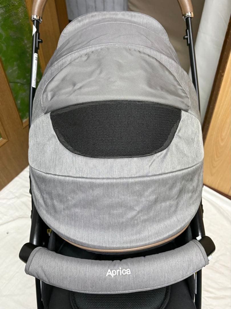 2023年モデル アップリカ ベビーカー ラクーナクッションフリー AC 超美品
