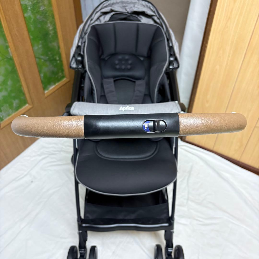 2023年モデル アップリカ ベビーカー ラクーナクッションフリー AC 超美品