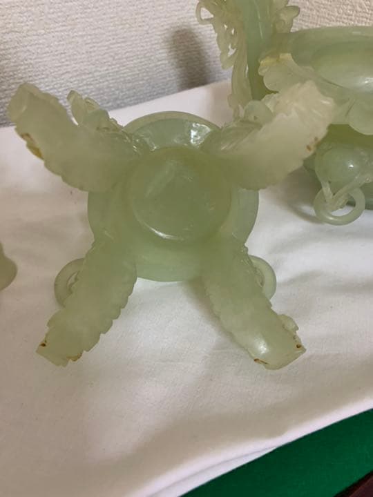 工芸品　玉の彫刻　香炉