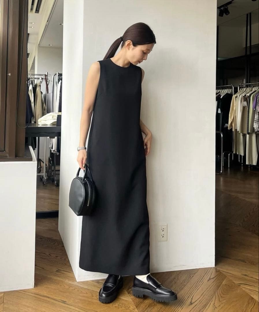 マルゥ　ユナイテッドアローズ　ノースリーブロングワンピース　Mサイズ　ブラック