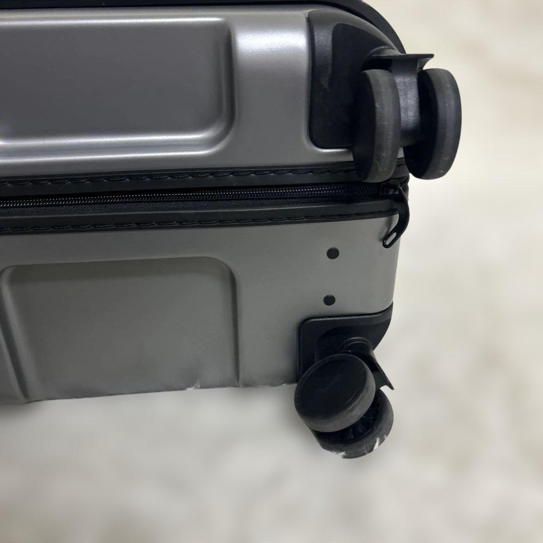 【美品】VELO 3サイズ調整可能 3-in-1 拡張型スーツケースTSA