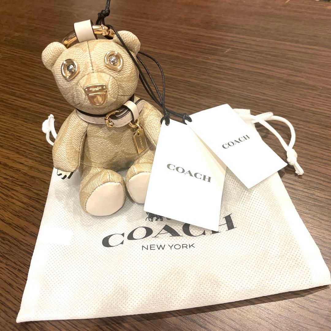 coach クマ型キーホルダー　2種類