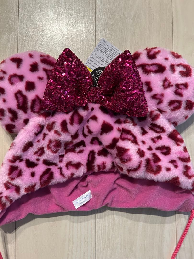 即発送可能新品タグ付きミニーマウス ファンキャップ 　ヒョウ柄レオパードピンク
