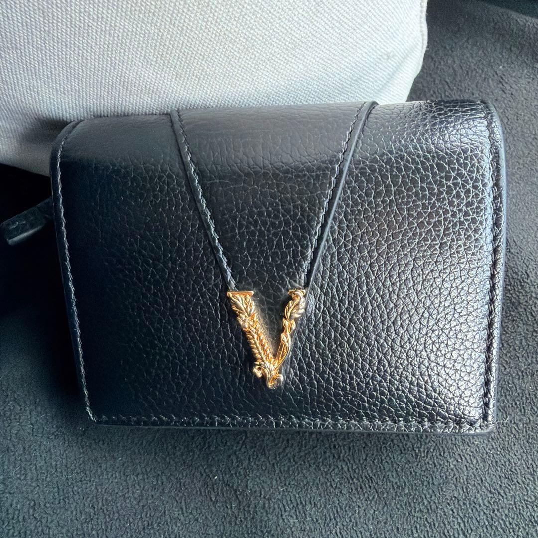 折り財布VERSACE