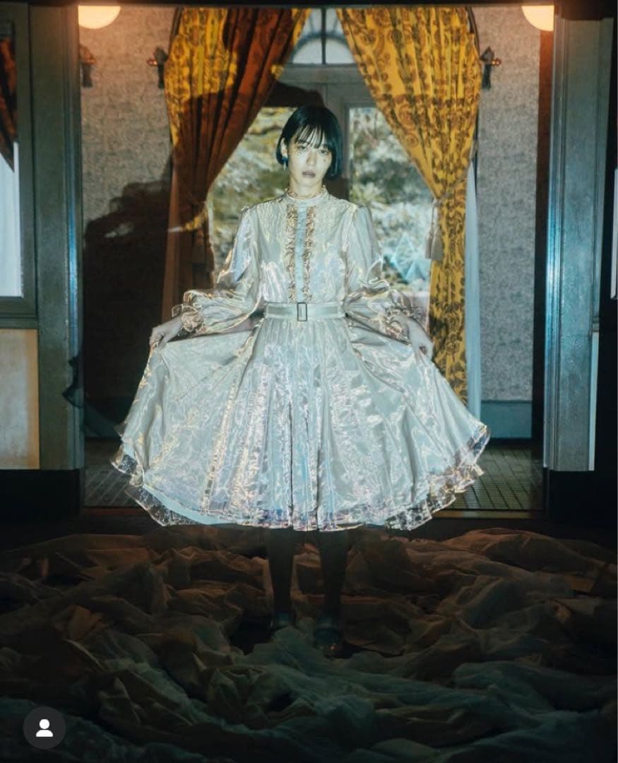 え*か様 hazama ハザマ 夜空に駆ける透明彩度のワンピース Mサイズ