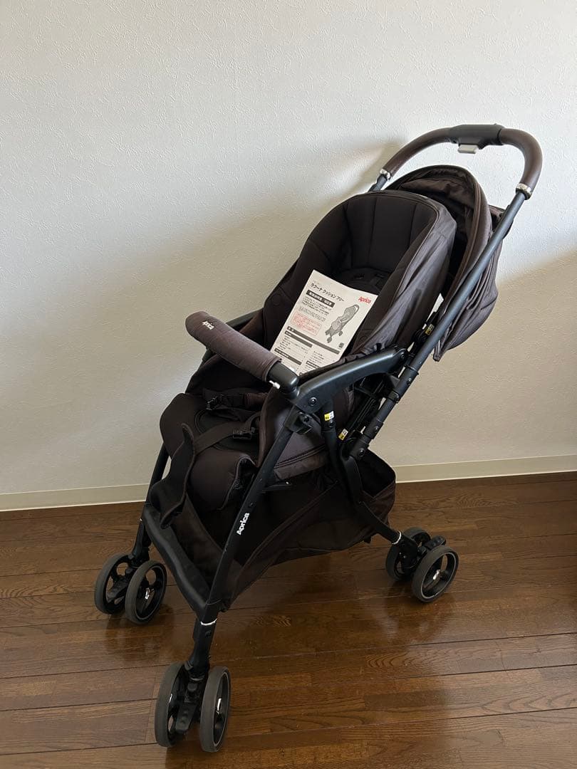 Aprica ラクーナクッションフリー上位モデル　ベビーカー