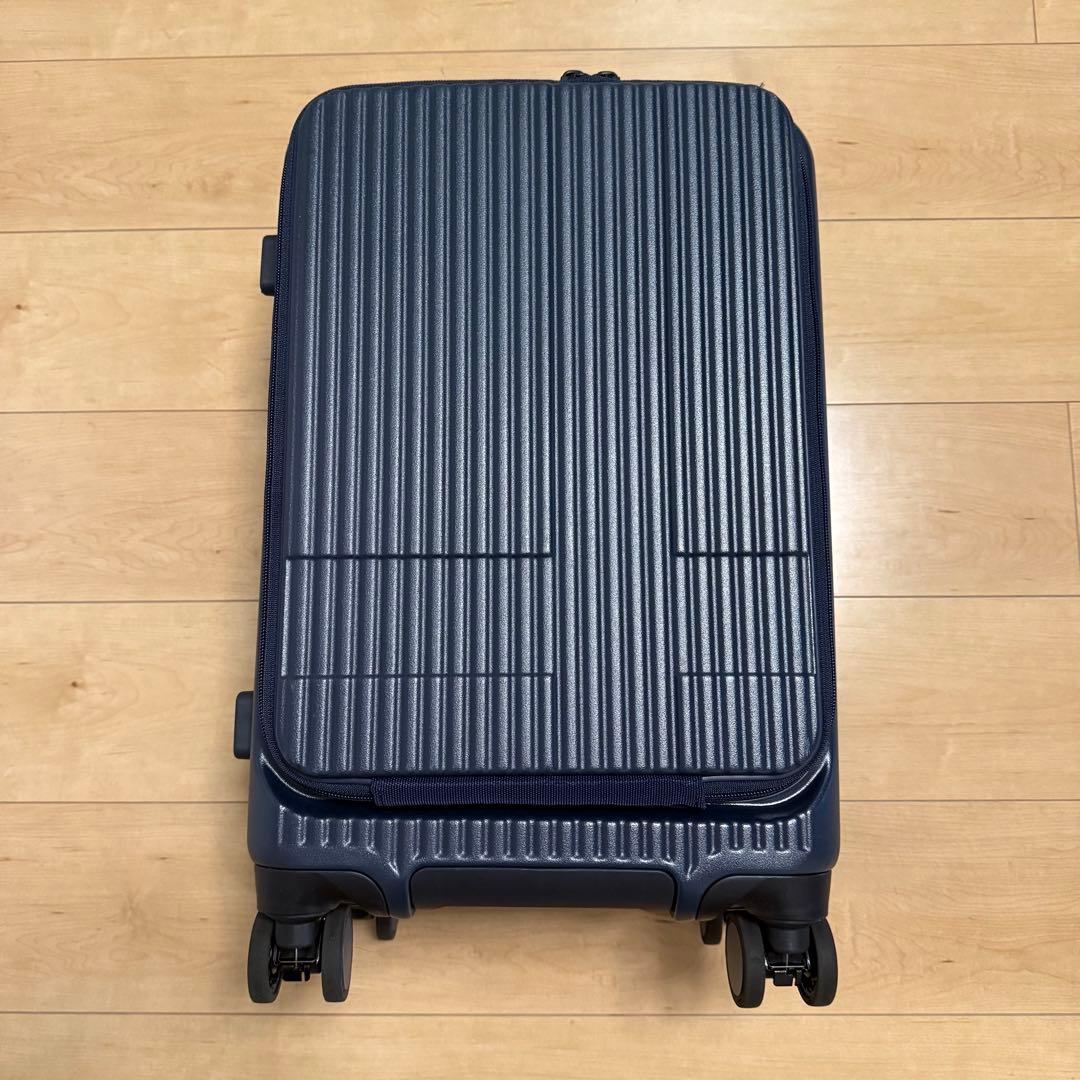 イノベーター innovator スーツケース 38L 濃紺