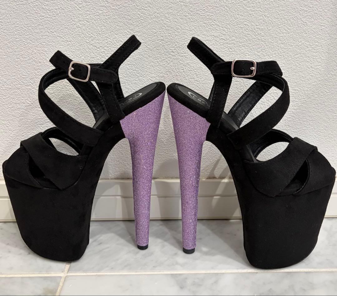 ブラックスウェード＆ラベンダーグリッターヒール