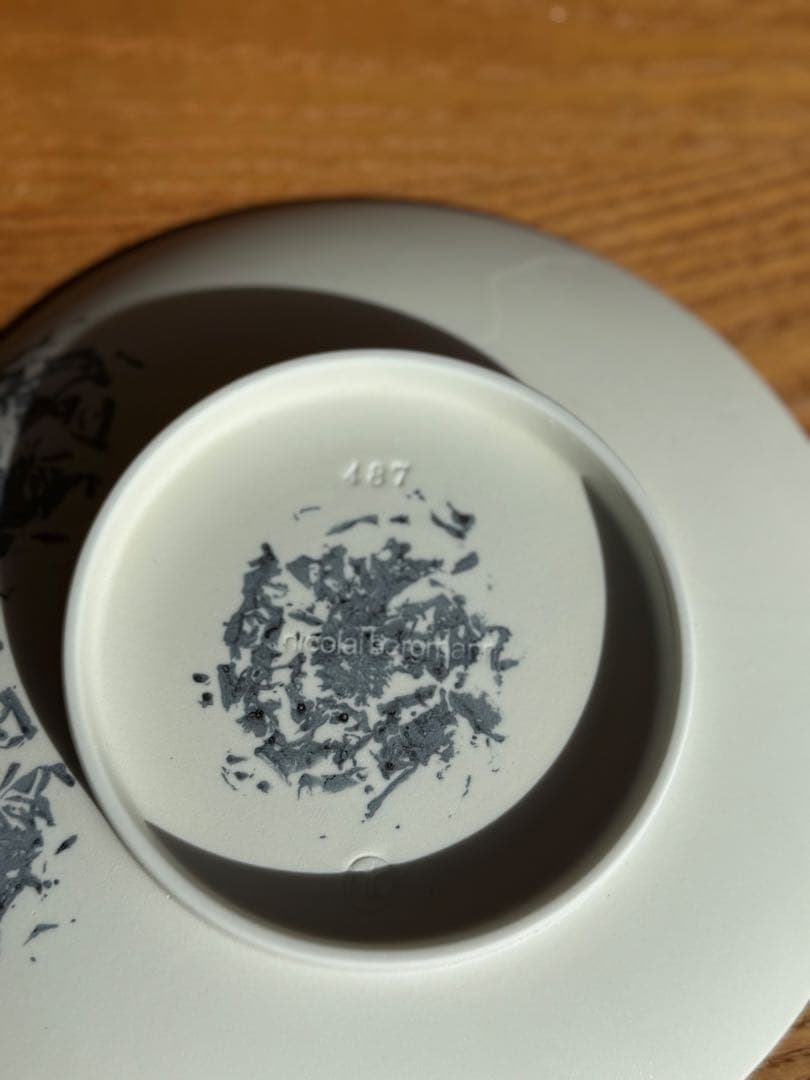 ニコライバーグマン　有田焼プレート　新品未使用　シリアルナンバー入り　Sサイズ