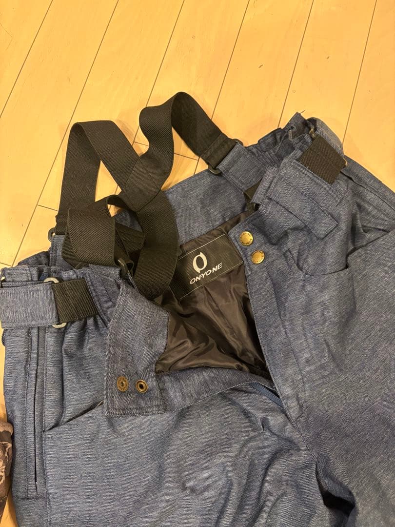 バ*グ様 オンヨネ　ONYONE スノーボードウェア　スキーウェア