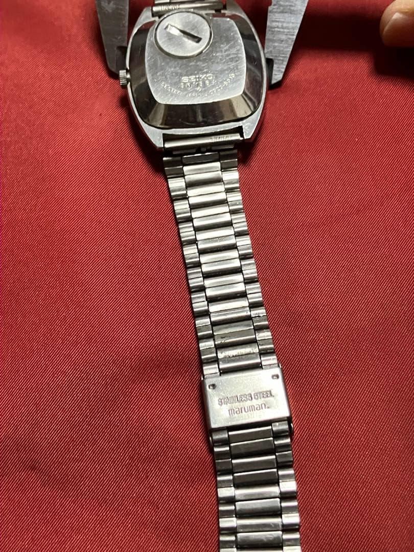 h*u様 セイコークオーツQZなにも問題なく稼働中、電池新、ブレス社外フリータイ