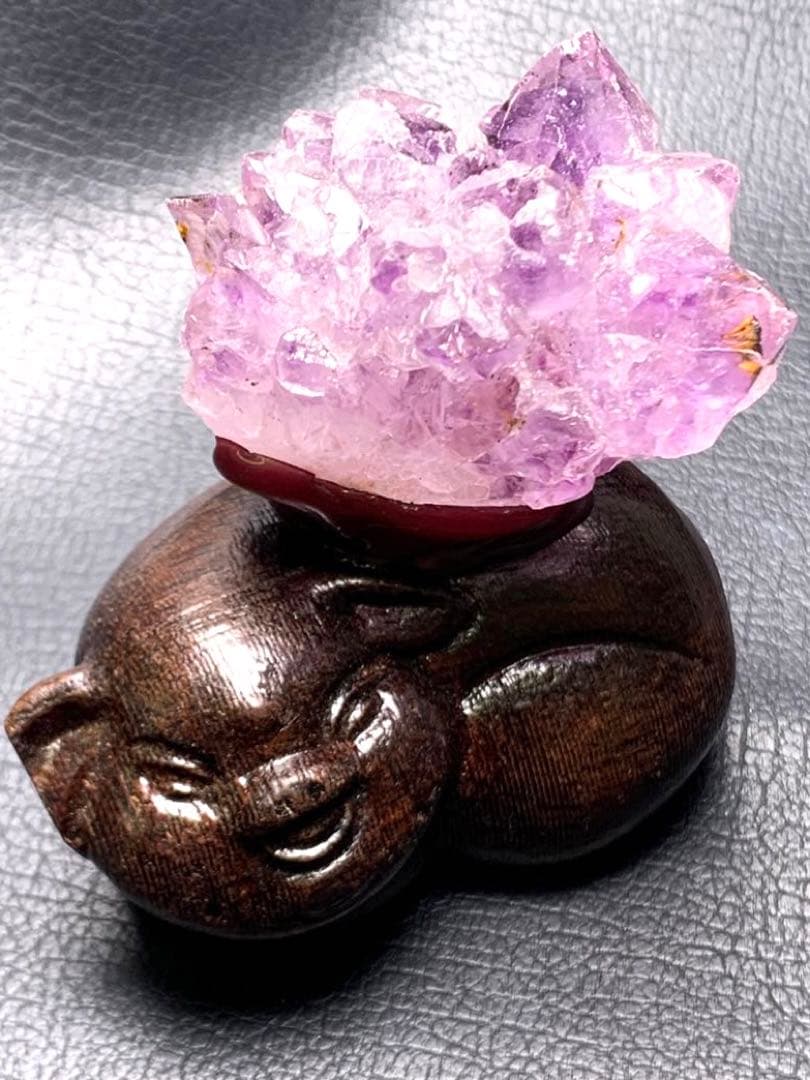 070697 天然アメジスト原石　ブタさん置き物