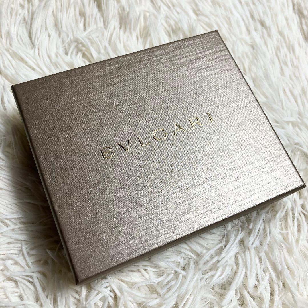 【未使用】ブルガリ 折り財布 ビーゼロワン レザーブラック IC搭載