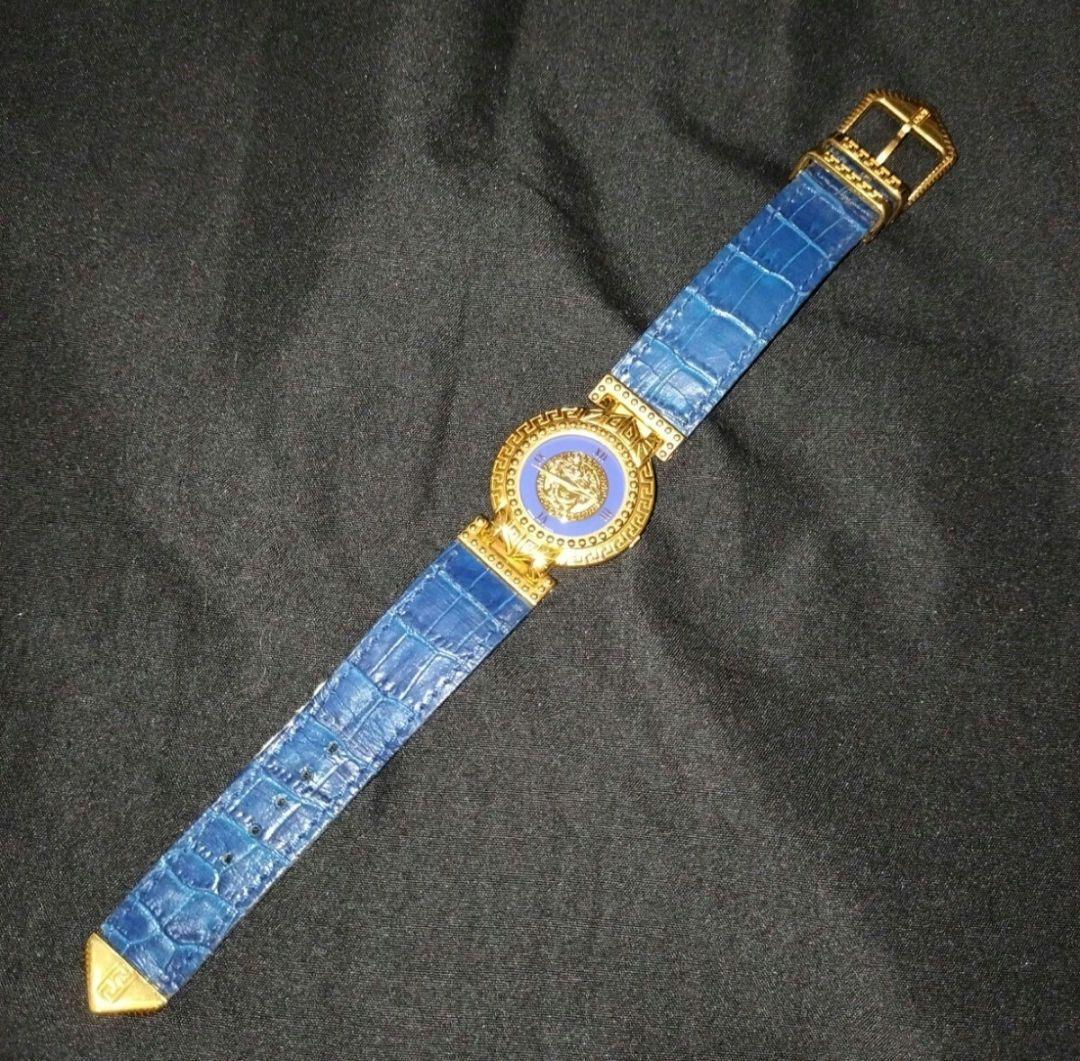 未使用　ジャンニ・ヴェルサーチ　 腕時計 　ウォッチ メデューサ　ゴールド