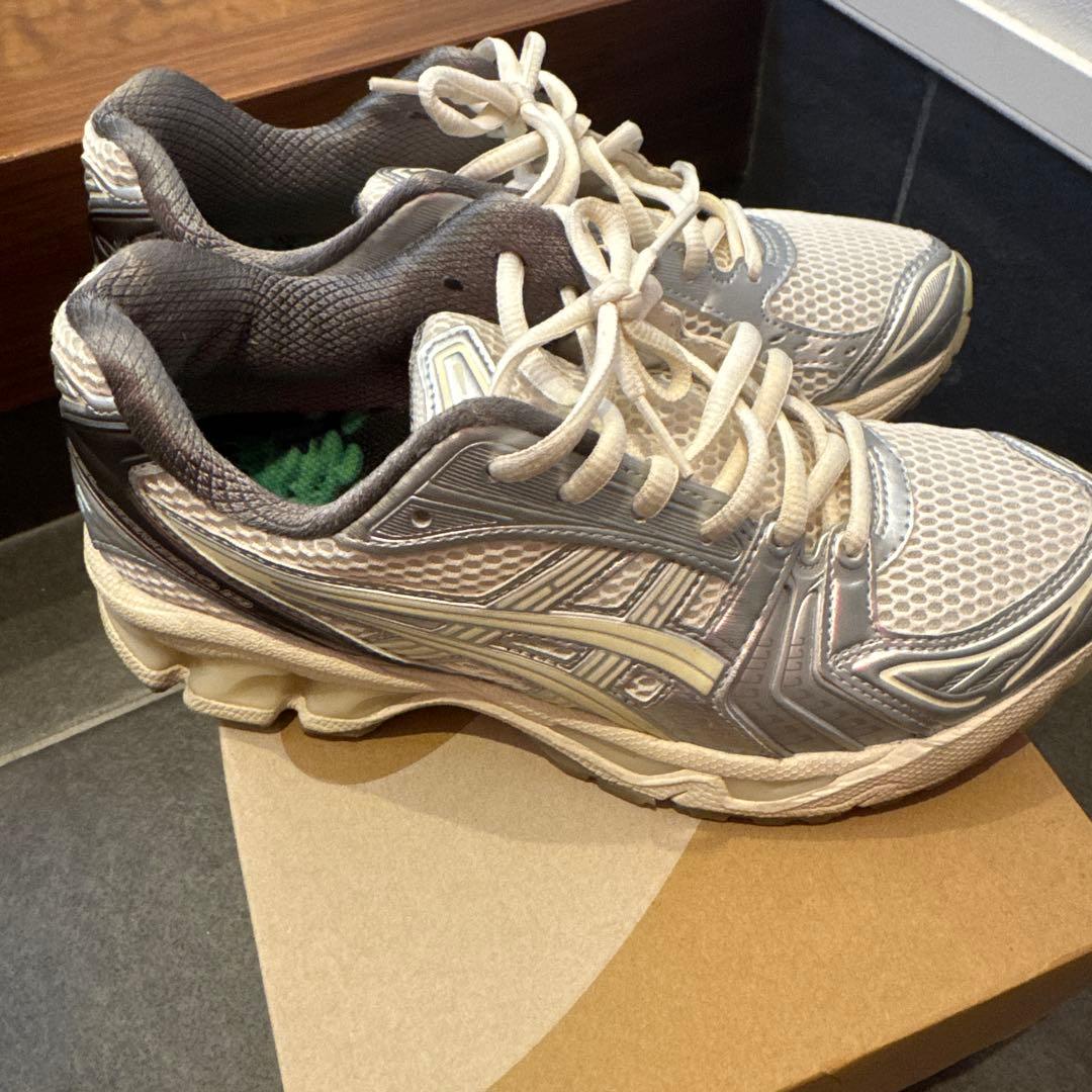 美品　Asics Gel-Kayano 14 atmos 24cm