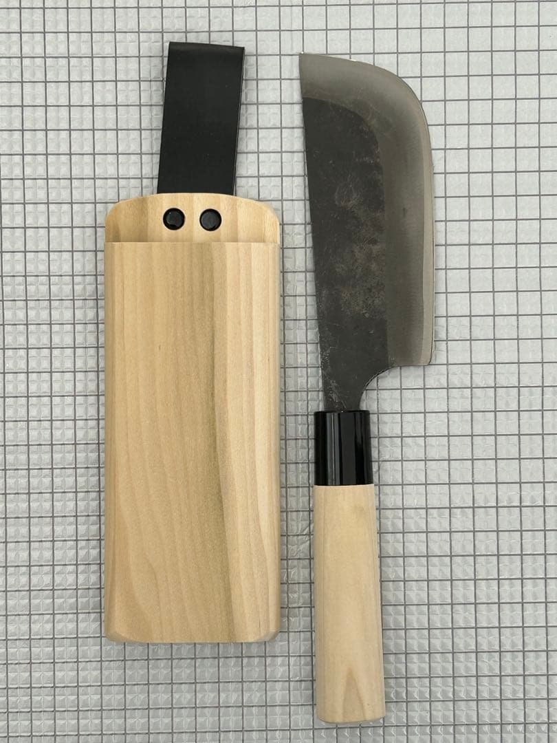 包丁 収穫 黒打 収穫包丁 両刃 木サヤ付 135mm