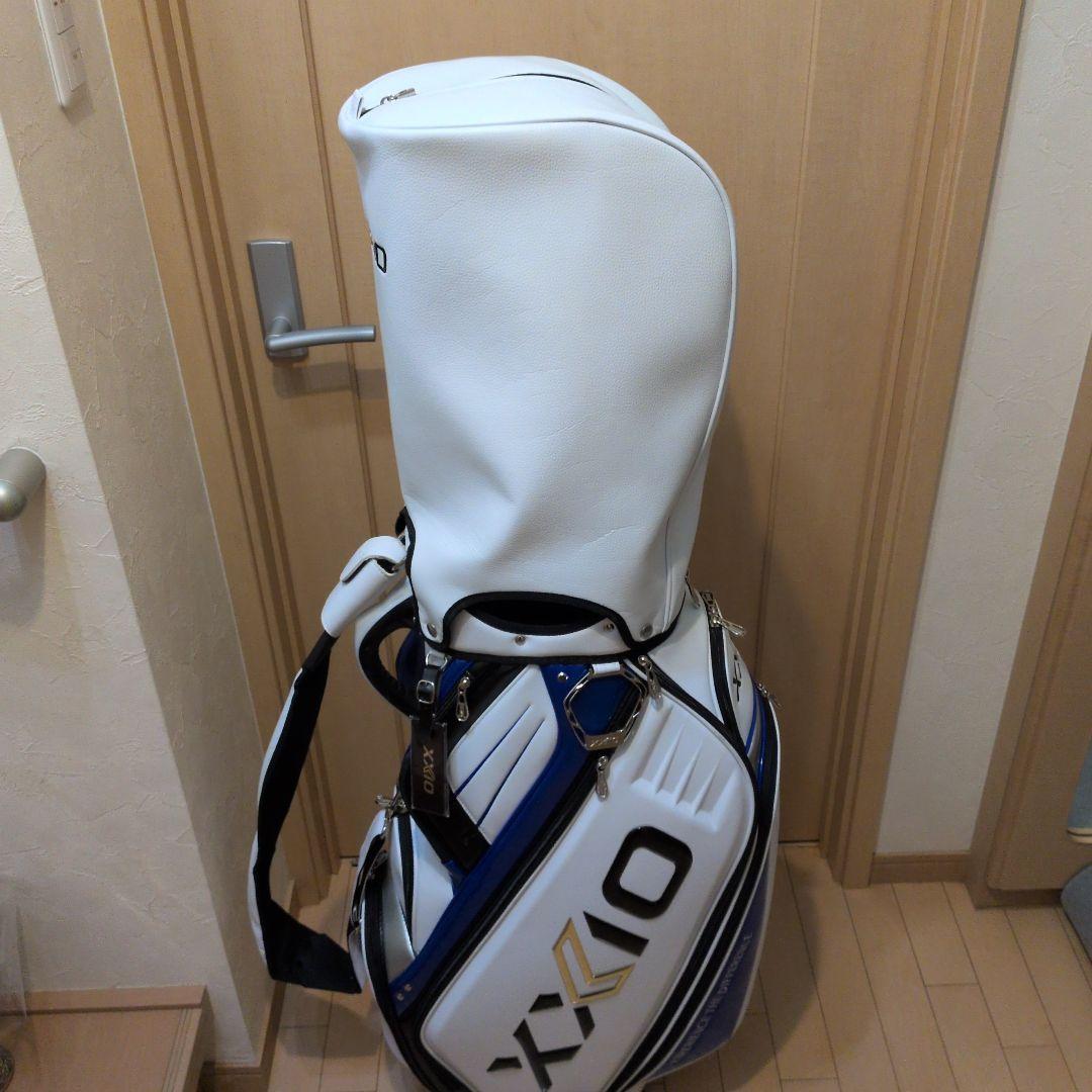 XXIO キャディバッグ ホワイト/ブルー　2024年レプリカモデル