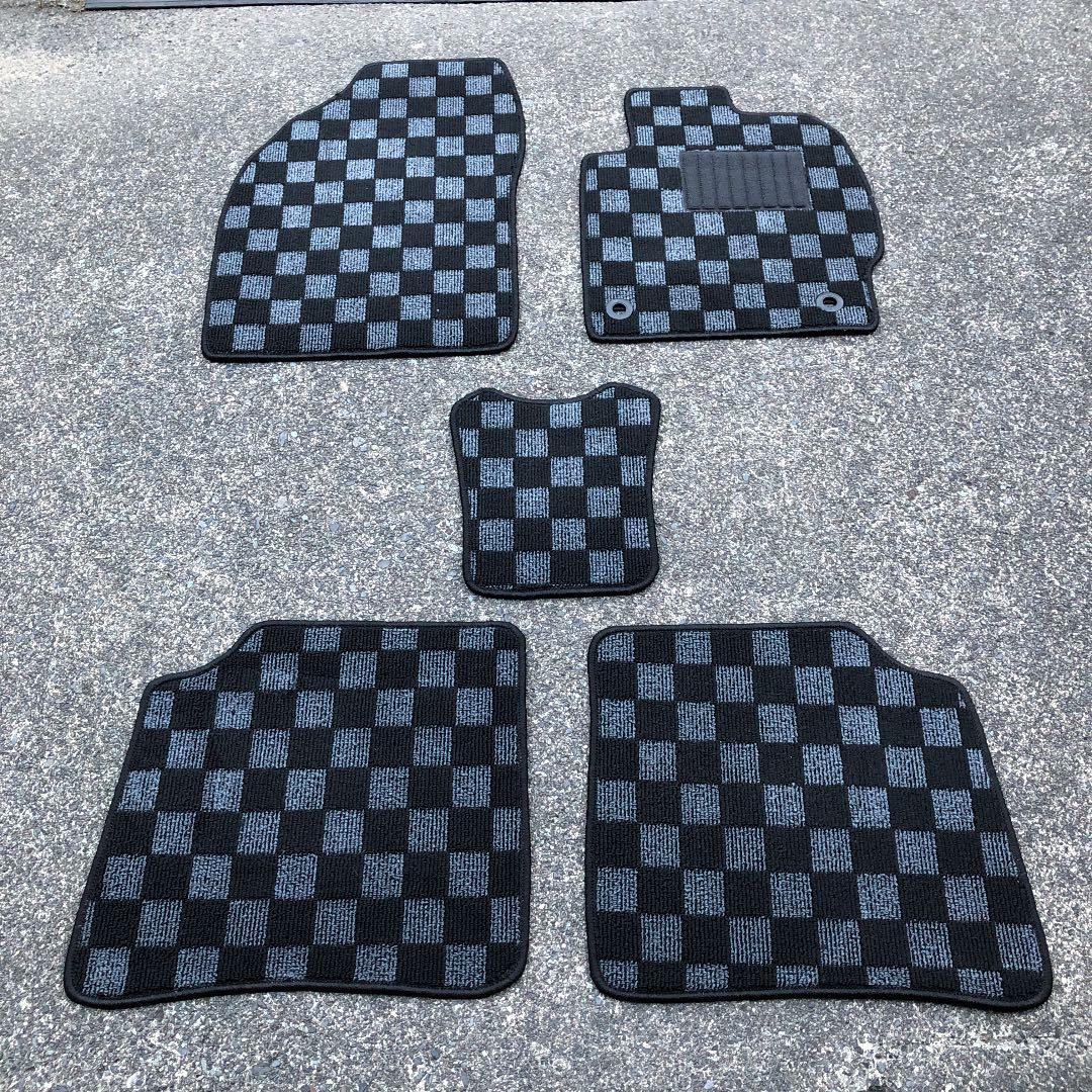 旧型 プリウス 30系 後期型 フロアマット チェック柄 カーマット