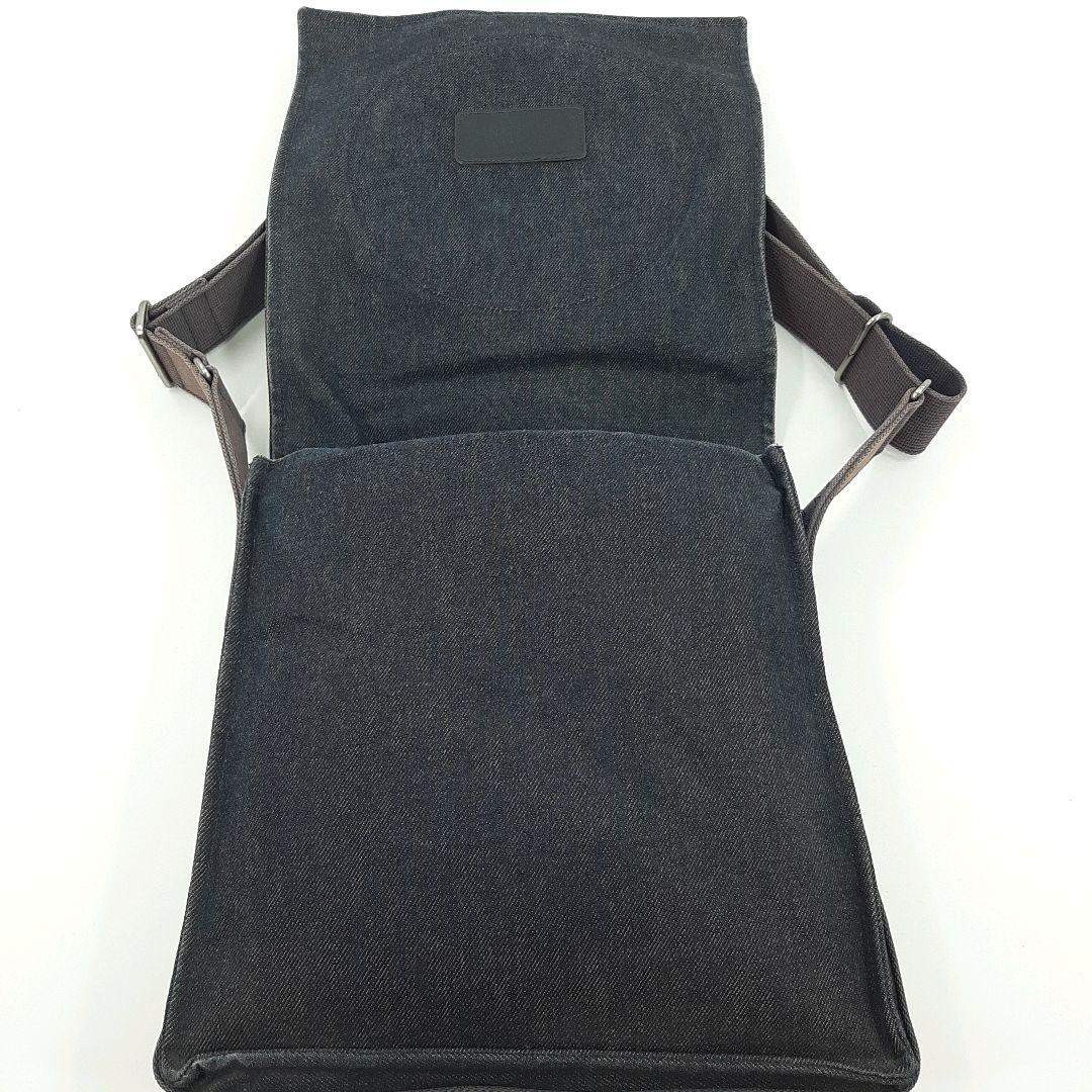 ハンティングワールド　ショルダーバッグ　メッセンジャー　デニム　ブラック