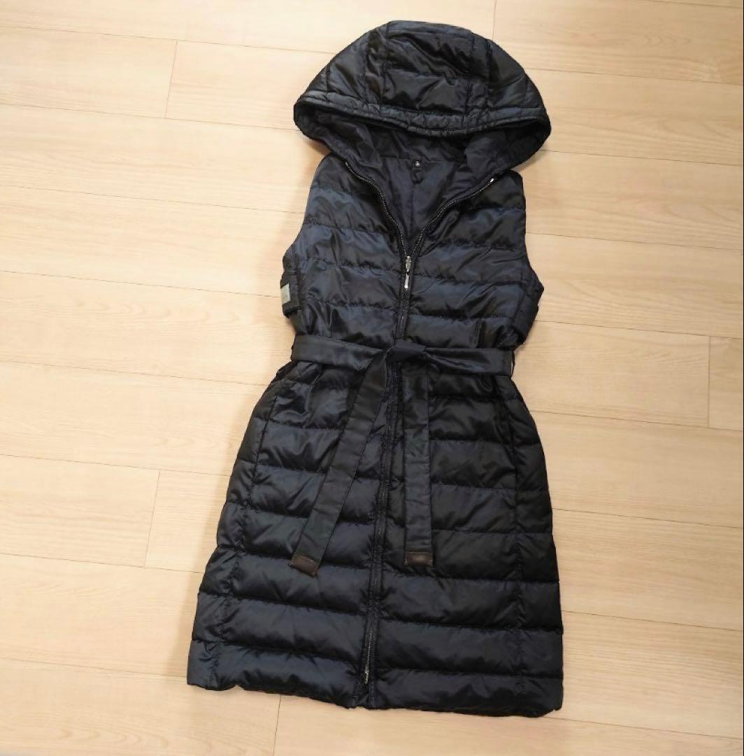 冬物断捨離　エスマックスマーラ　フード付きダウンジレ