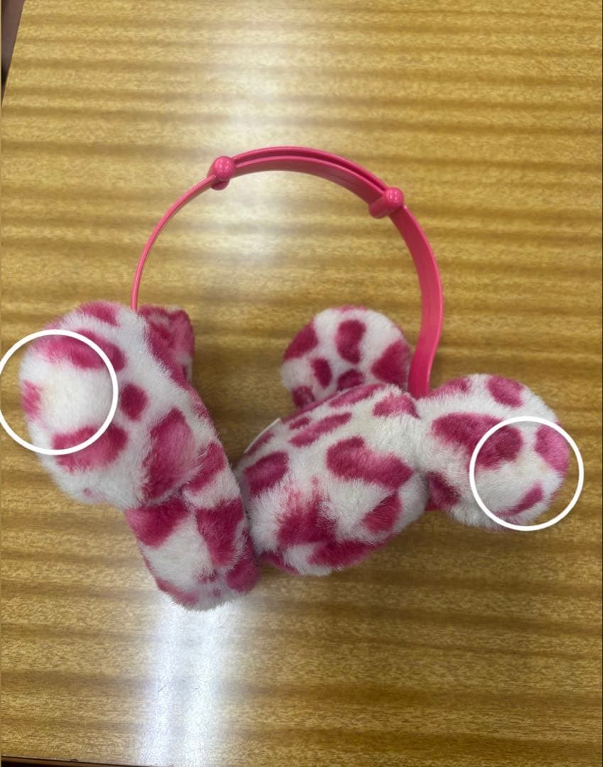 ディズニー耳当て ピンクと白のヒョウ柄イヤーマフ（着画あり）